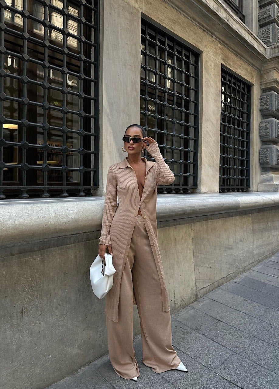 Two piece set